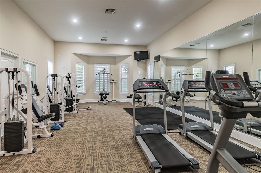 Image 61 of property listing at 17932 VILLA CREEK DRIVE, Tampa, FL 33647