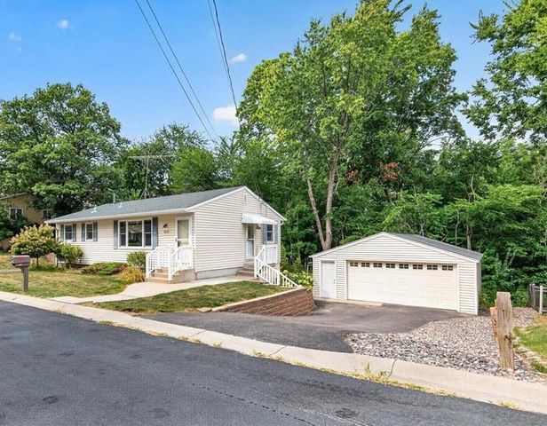 4638 Bedford Road, Mound, MN 55364