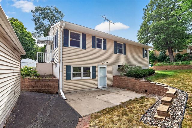 4638 Bedford Road, Mound, MN 55364
