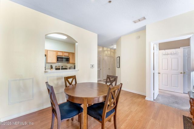 7990 BAYMEADOWS Road E 416, Jacksonville, FL 32256