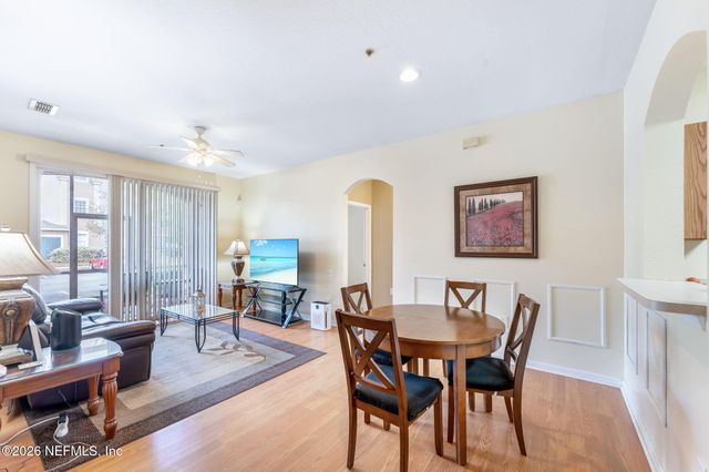 7990 BAYMEADOWS Road E 416, Jacksonville, FL 32256