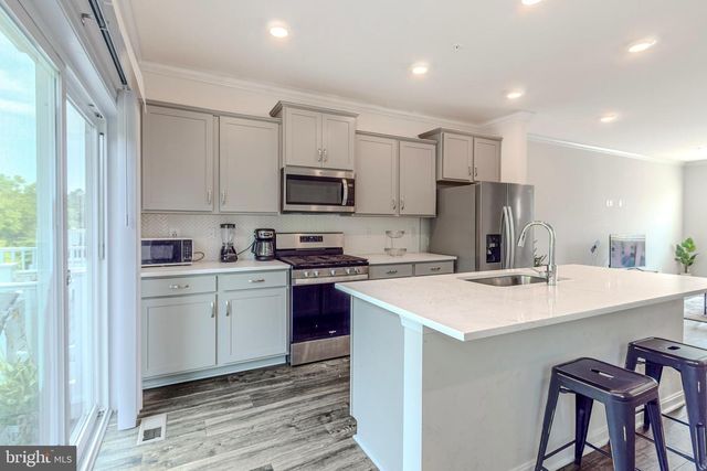 8372 DIETER DR, Rosedale, MD 21237