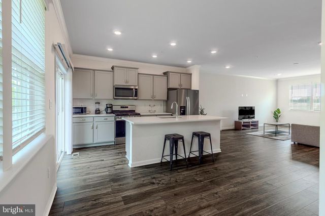 8372 DIETER DR, Rosedale, MD 21237