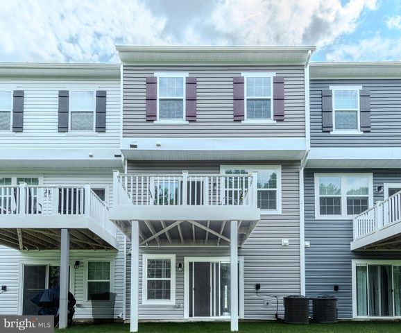 8372 DIETER DR, Rosedale, MD 21237