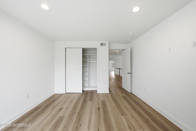 10 Remington Court, Farmingdale, NJ 07727