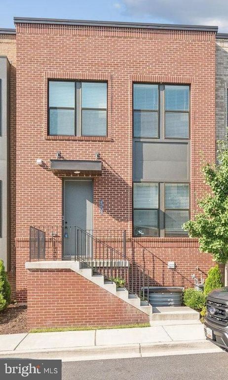 4209 LAPLATA AVE, Baltimore, MD 21211