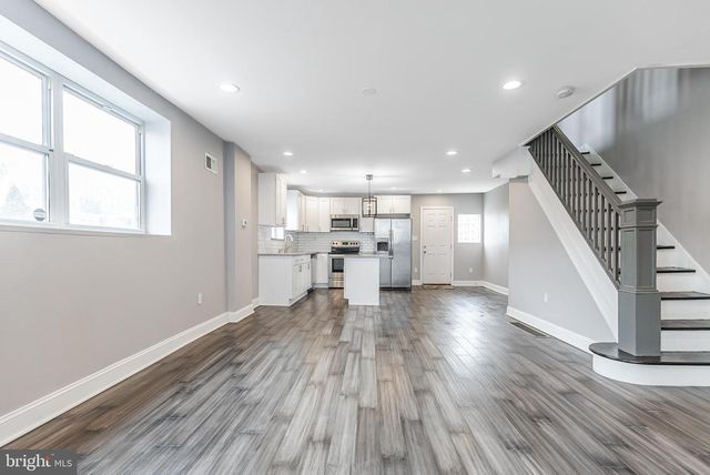 2660 S SHIELDS ST, Philadelphia, PA 19142