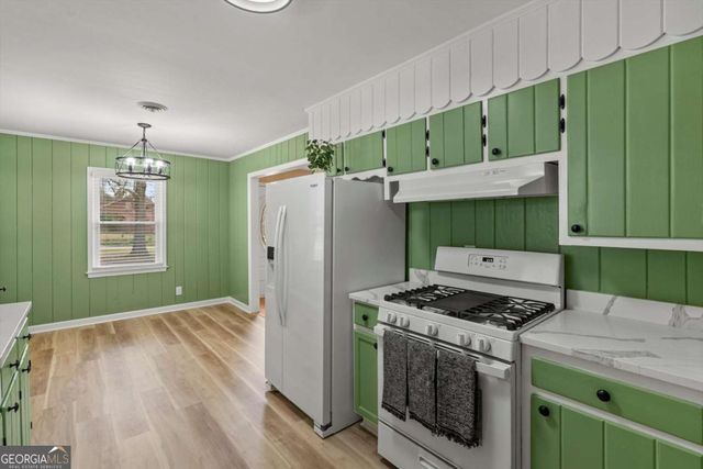 628 S Evelyn Place NW, Atlanta, GA 30318