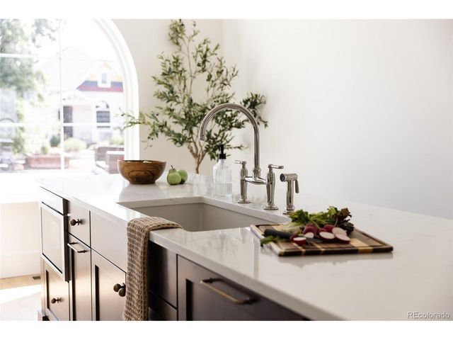 1935 Meade St, Denver, CO 80211