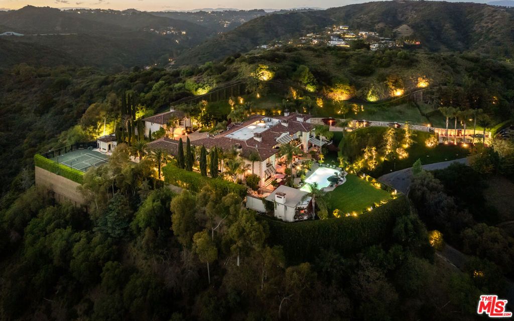 1407 Davies Drive, Beverly Hills, CA 90210 — exterior