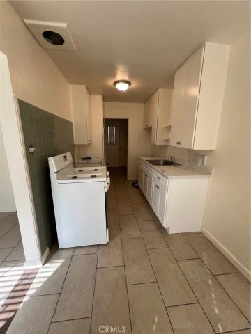 635 W 17th, San Bernardino, CA 92405