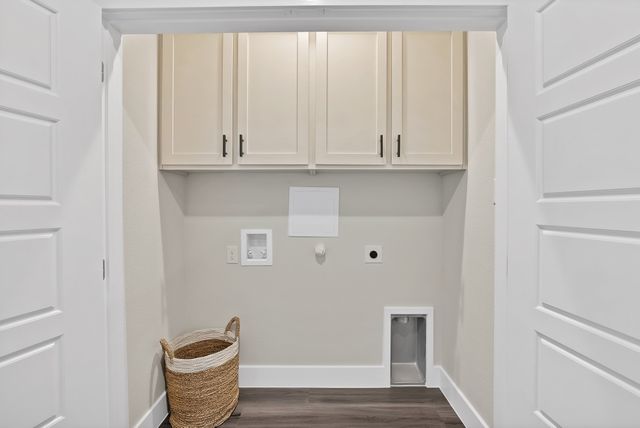 200 Harris Harbor Road, East Tawakoni, TX 75472