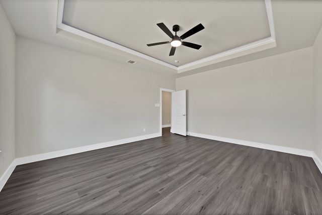 200 Harris Harbor Road, East Tawakoni, TX 75472