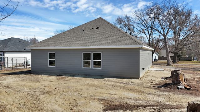200 Harris Harbor Road, East Tawakoni, TX 75472