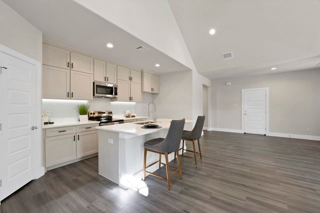 200 Harris Harbor Road, East Tawakoni, TX 75472