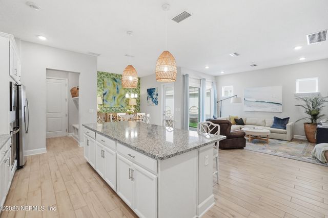 185 PARK CENTER Avenue, Ponte Vedra, FL 32081