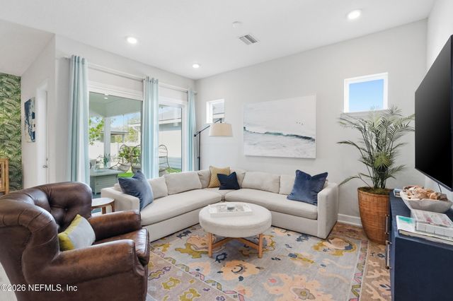 185 PARK CENTER Avenue, Ponte Vedra, FL 32081