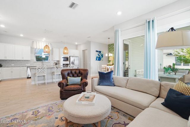 185 PARK CENTER Avenue, Ponte Vedra, FL 32081