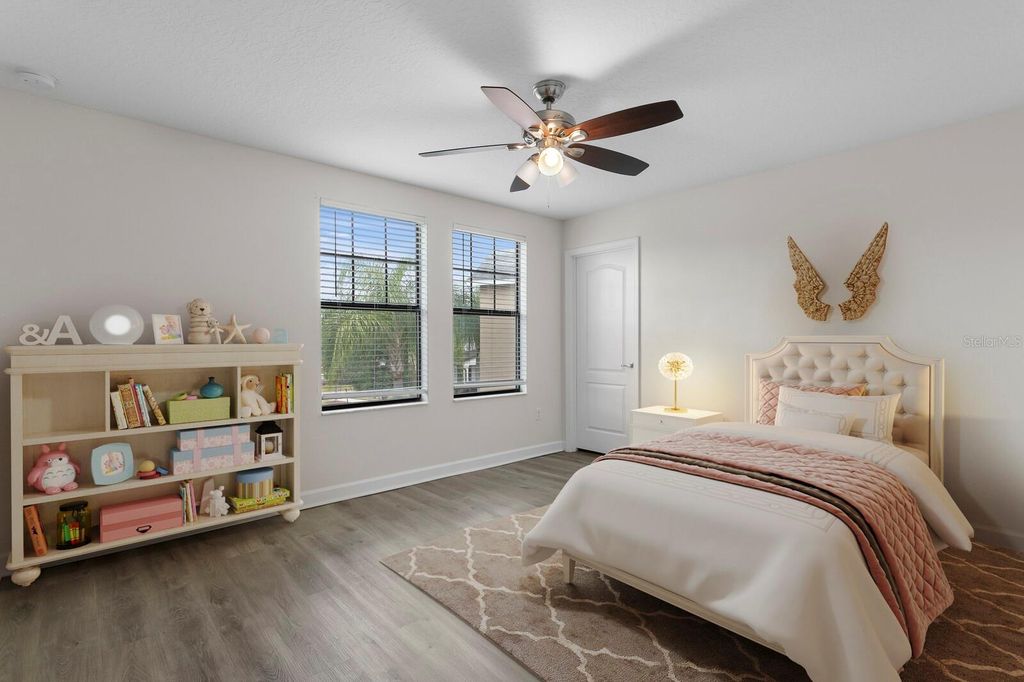 Image 28 of property listing at 19415 PADDOCK VIEW DRIVE, Tampa, FL 33647