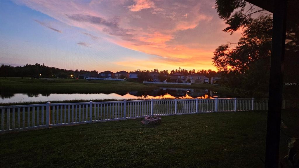 Image 43 of property listing at 19415 PADDOCK VIEW DRIVE, Tampa, FL 33647