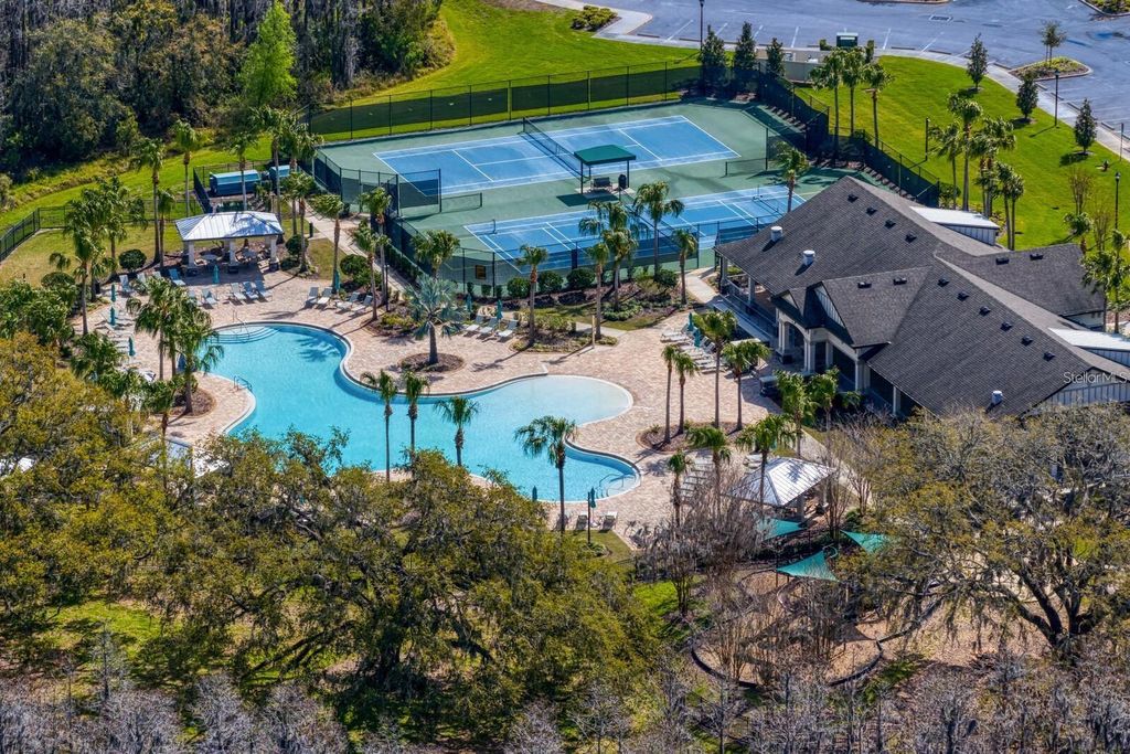 Image 58 of property listing at 19415 PADDOCK VIEW DRIVE, Tampa, FL 33647