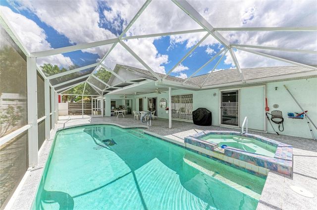 4916 32ND AVENUE DRIVE W, Bradenton, FL 34209