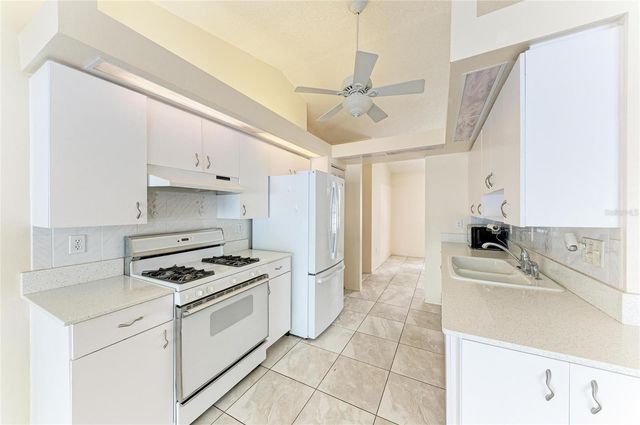 4916 32ND AVENUE DRIVE W, Bradenton, FL 34209