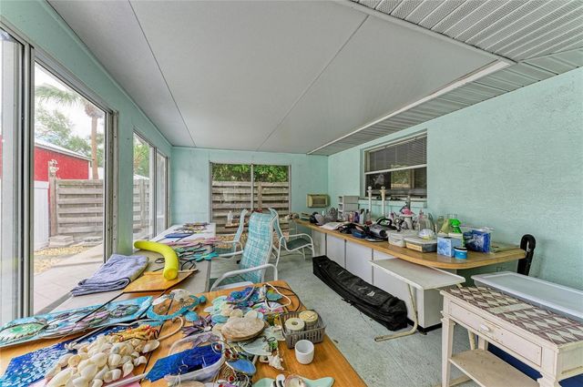 4916 32ND AVENUE DRIVE W, Bradenton, FL 34209