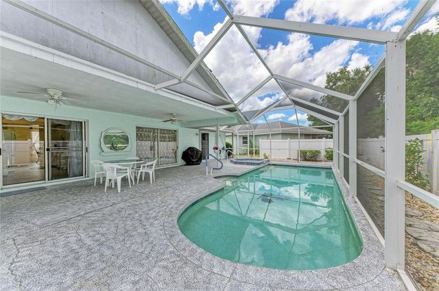 4916 32ND AVENUE DRIVE W, Bradenton, FL 34209