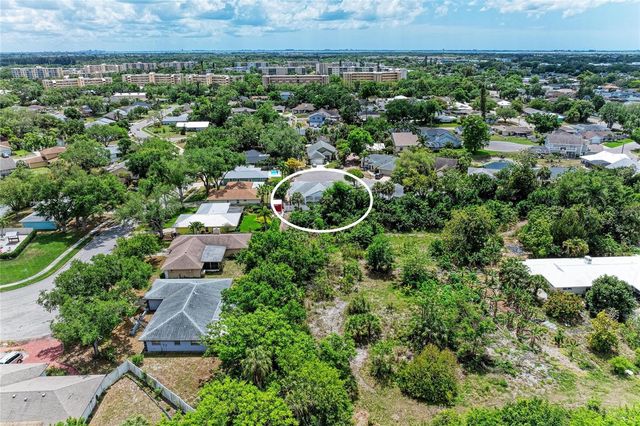 4916 32ND AVENUE DRIVE W, Bradenton, FL 34209