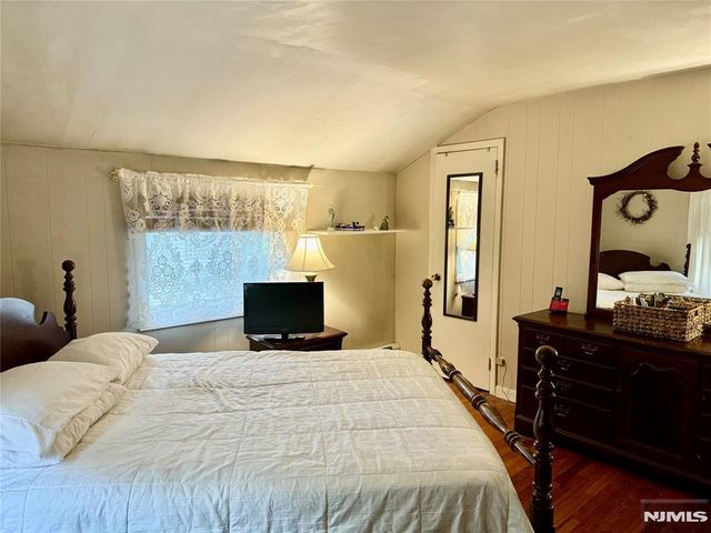 1 South, Harrington Park, NJ 07640