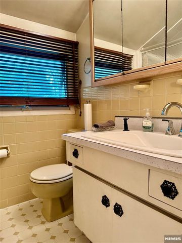 1 South, Harrington Park, NJ 07640