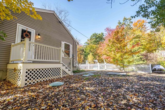 219 Golf Course Lane, Barrington, NH 03825