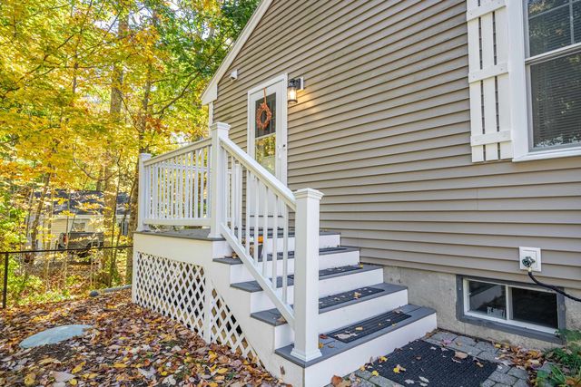 219 Golf Course Lane, Barrington, NH 03825