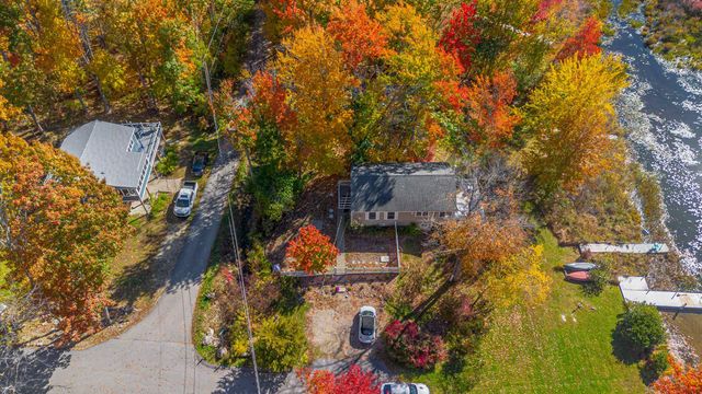 219 Golf Course Lane, Barrington, NH 03825