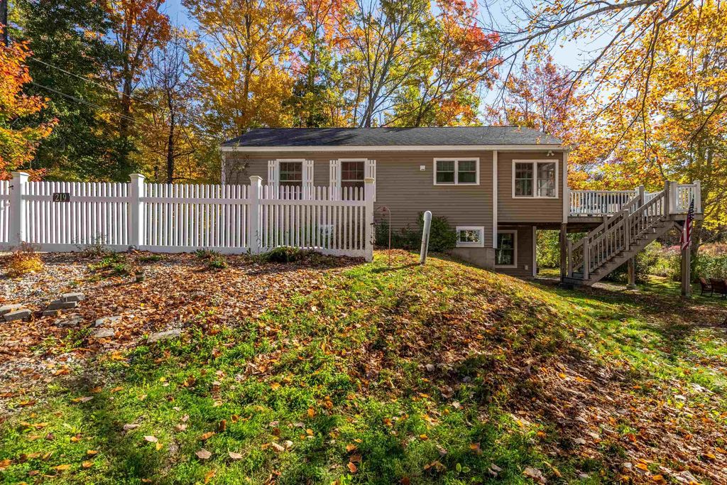 219 Golf Course Lane, Barrington, NH 03825