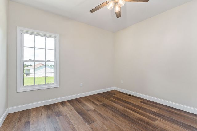 118 Teak Ln, Cookeville, TN 38506