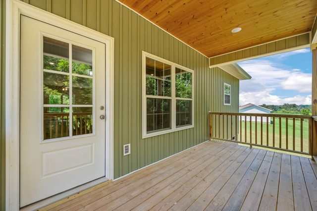 118 Teak Ln, Cookeville, TN 38506