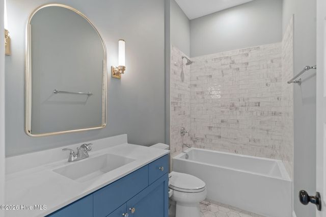 323 Cornubia Drive, Castle Hayne, NC 28429