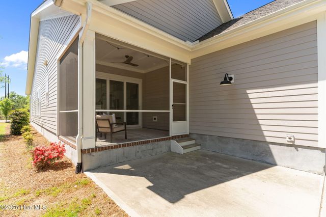 323 Cornubia Drive, Castle Hayne, NC 28429