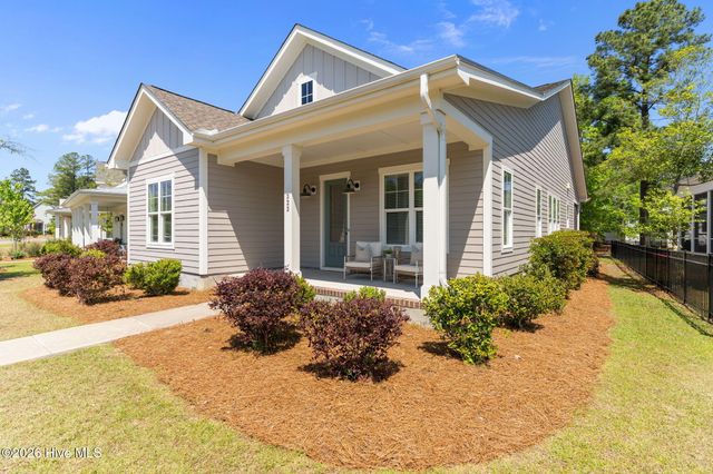 323 Cornubia Drive, Castle Hayne, NC 28429