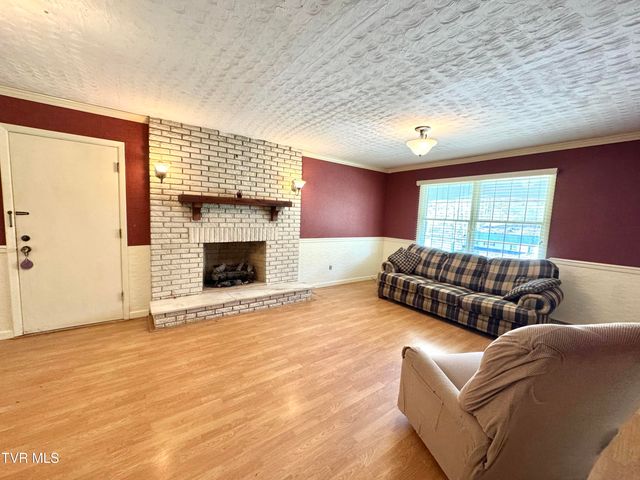 1721 Valley View Drive, Big Stone Gap, VA 24219