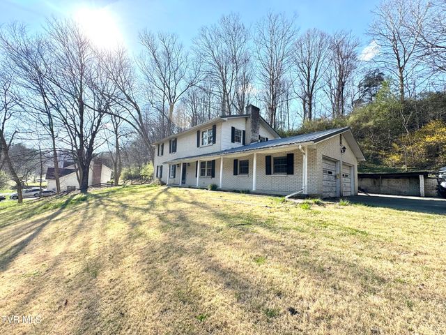1721 Valley View Drive, Big Stone Gap, VA 24219