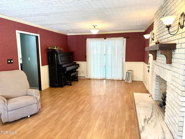 1721 Valley View Drive, Big Stone Gap, VA 24219