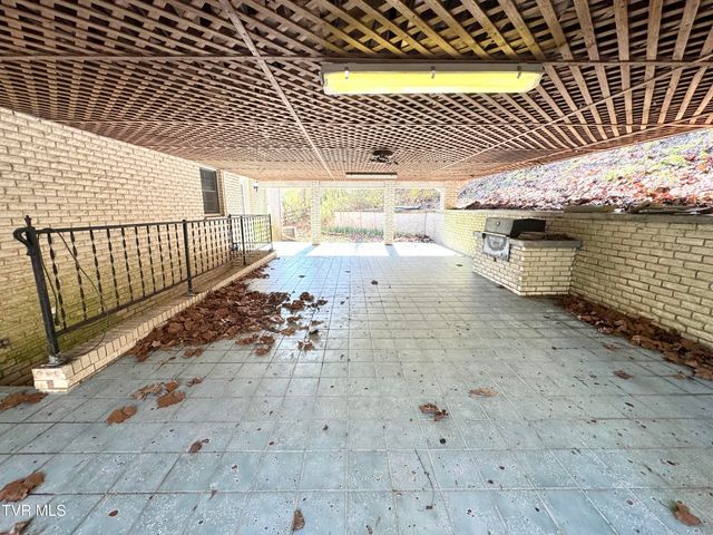 1721 Valley View Drive, Big Stone Gap, VA 24219