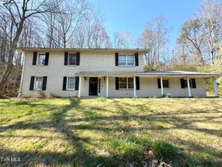 1721 Valley View Drive, Big Stone Gap, VA 24219