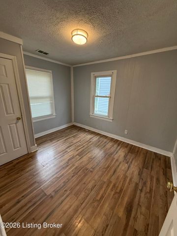 1616 Bicknell Ave, Louisville, KY 40215