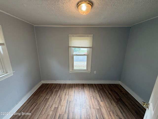 1616 Bicknell Ave, Louisville, KY 40215