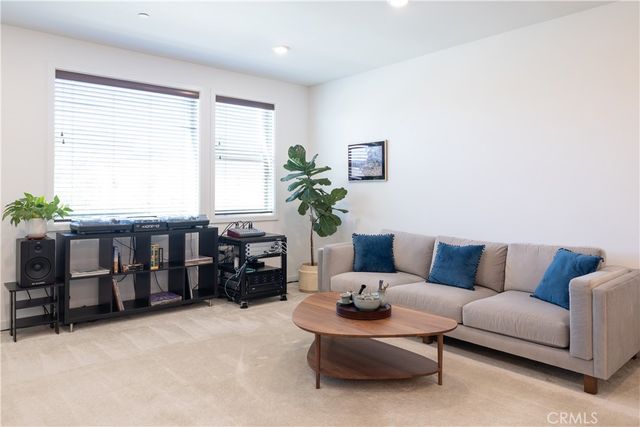 329 Adela, Lake Forest, CA 92630