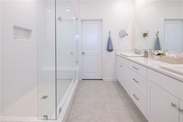 329 Adela, Lake Forest, CA 92630